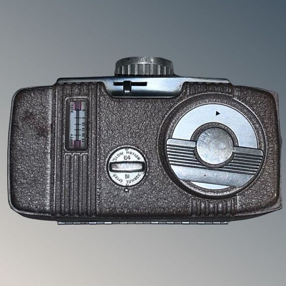 1950s Revere Eight Model 50 Super8 8MM Wind Driven Camera - Picture 12 of 12